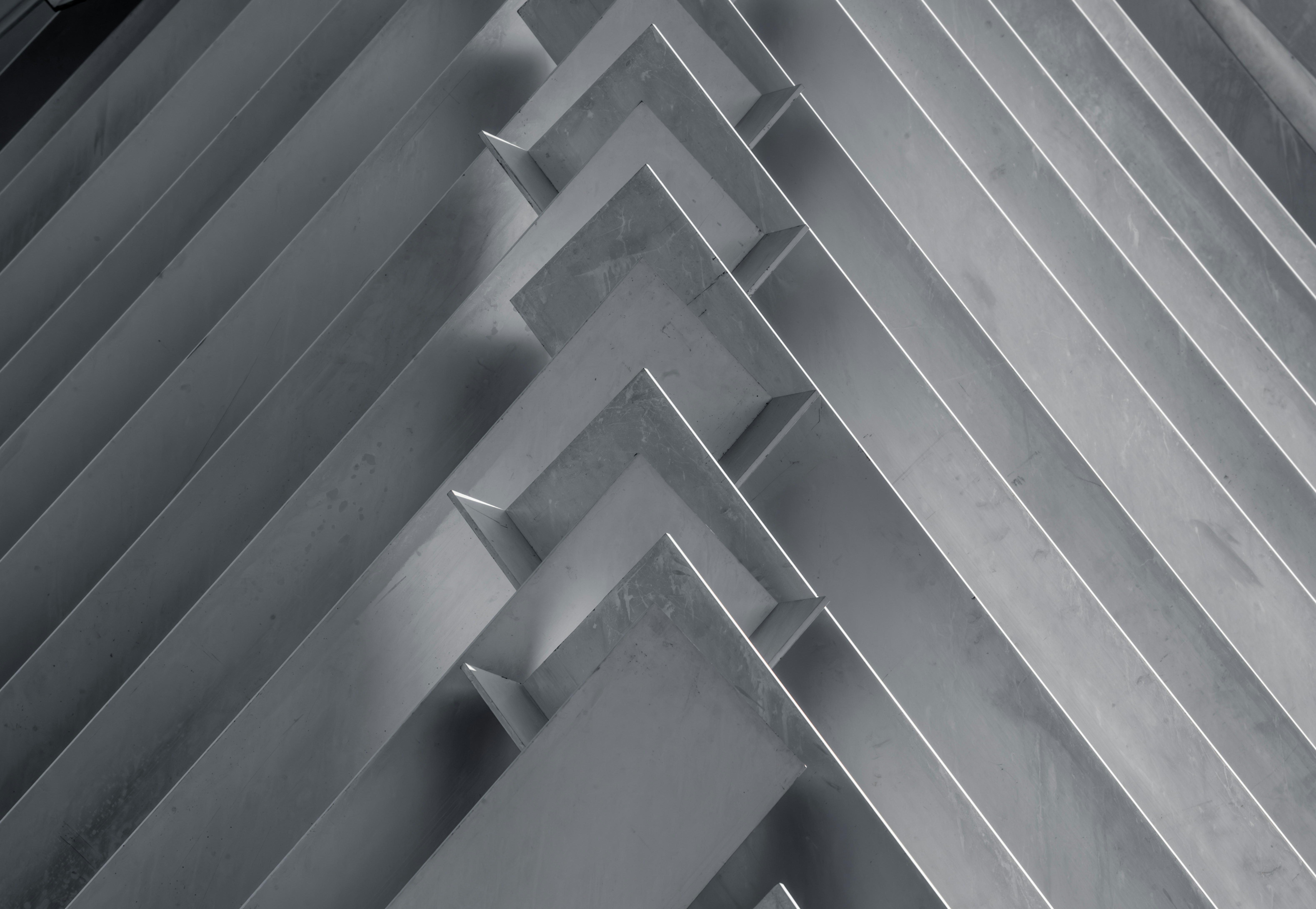 Werkstoffkunde Aluminium: Wie Legierungen technische Eigenschaften beeinflussen
