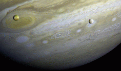 Zwei Welten aus Feuer und Eis: Die Jupitermonde Io und Europa