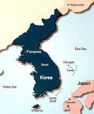 Friedensnobelpreis 2000: Kim Dae Jungs Politik steht für "Dialog, Aussöhnung,
         wirtschaftliche Zusammenarbeit und friedliche Koexistenz"