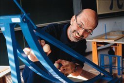 Portrait: Albrecht Beutelspacher ...dabei war er einmal stocksteif