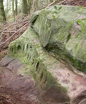 Mysteriöse Steinritzungen geben britischen Archäologen Rätsel auf