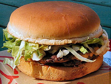 Burger bei Kerzenschein und Jazz