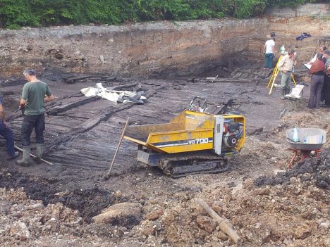 Mysteriöse Holzbalken geben Forschern Rätsel auf