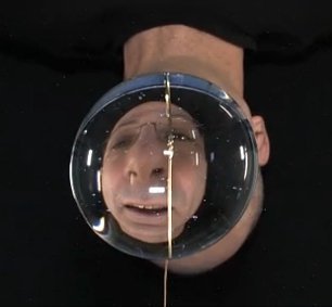 Video der Woche: Schwebendes Wasser auf der ISS