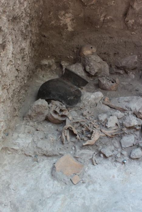 Massengrab zeugt von brutalen Maya-Riten