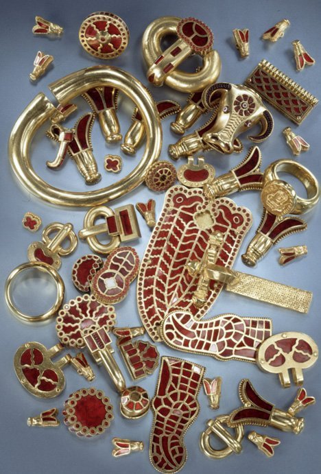 Mittelalterlicher Handel mit Granatschmuck