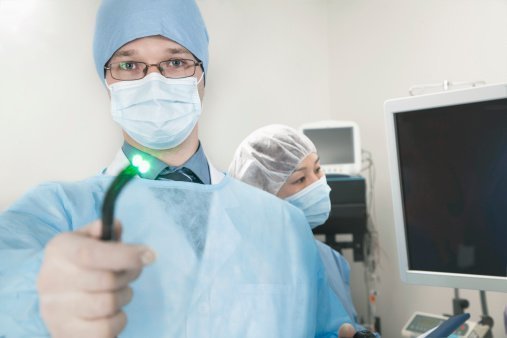 Sedierung: Wie sicher ist der Dämmerschlaf?