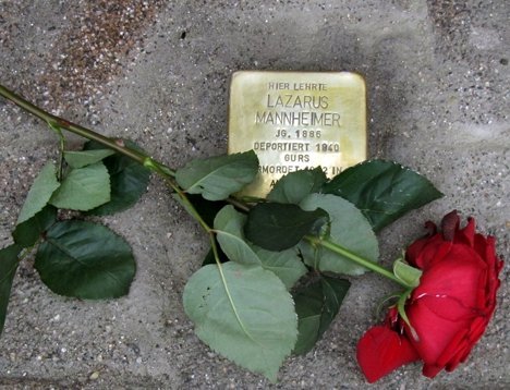 „Stolperstein“-Ausstellung erinnert an NS-Opfer