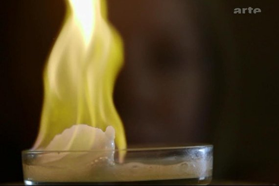 Bewegendes Gas, brennendes Eis