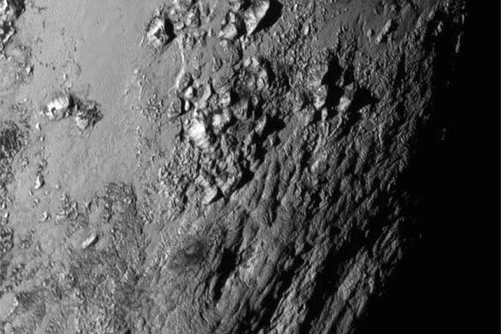 Pluto-Sonde schickt erste Daten