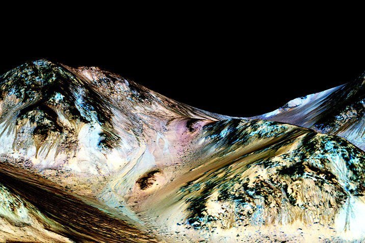 Mars hat doch noch flüssiges Wasser