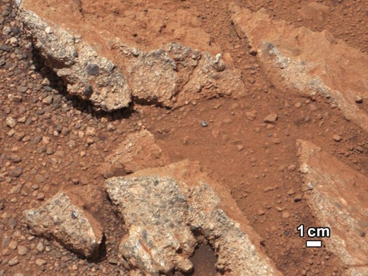 Von Mars-Flüssen charakteristisch gerundet