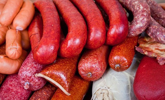 Bedenklicher Textilfarbstoff in Lebensmittel-Farbe aufgedeckt