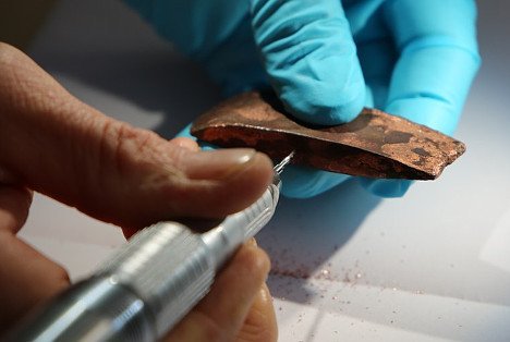 Ein Beil wie das von Ötzi