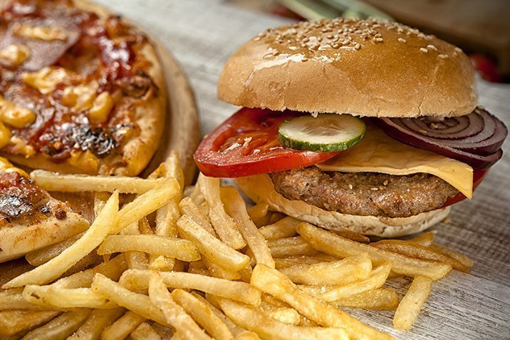 Fastfood macht Immunsystem aggressiver