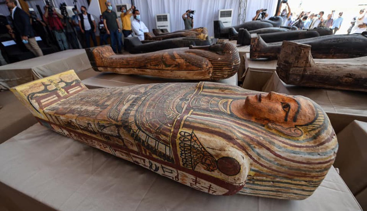 Archäologen entdecken 59 intakte Sarkophage
