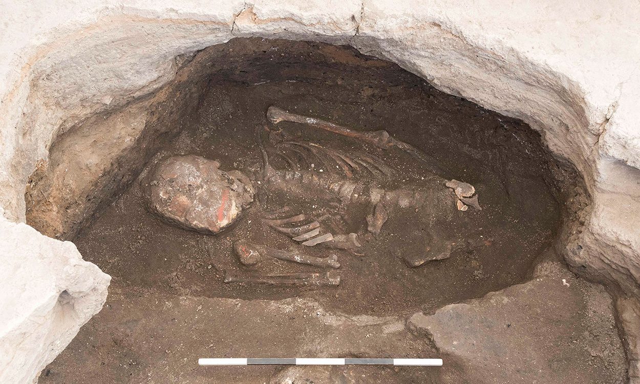 Farbige Skelette in Çatalhöyük