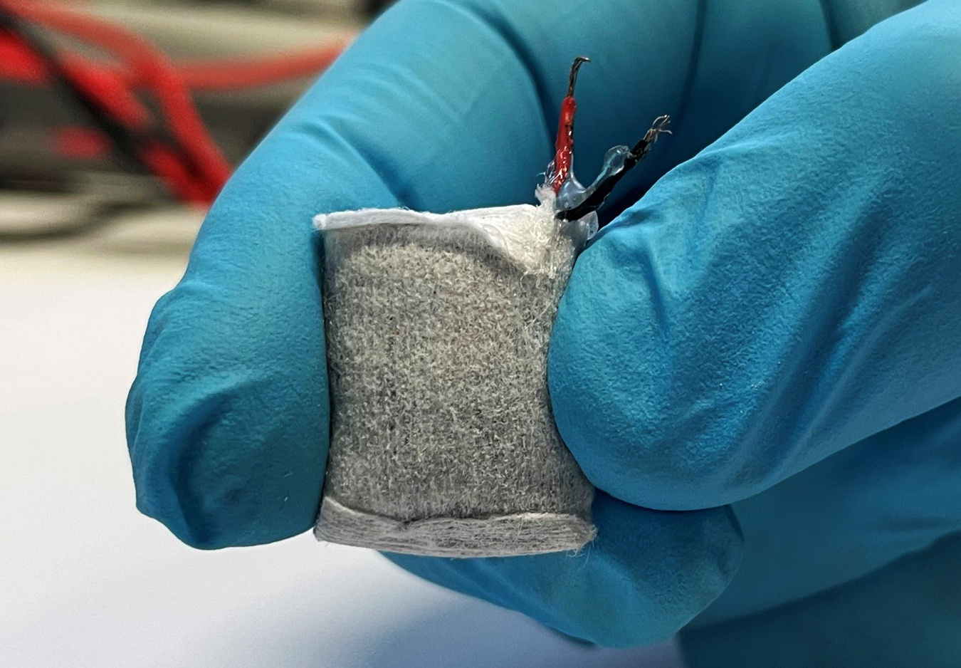 Blutzucker liefert Strom für Implantate