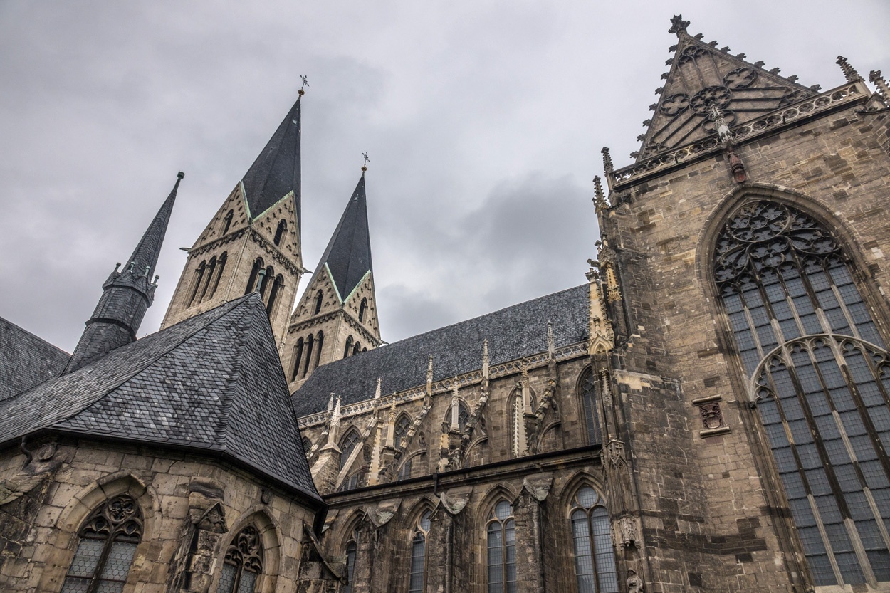 Laserbehandlung für mittelalterlichen Dom