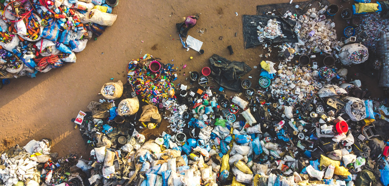 Wo landet der weggeworfene Plastikmüll?