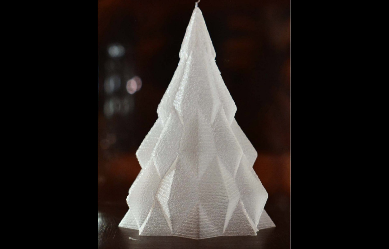 Ein 3D-gedruckter Weihnachtsbaum aus Eis
