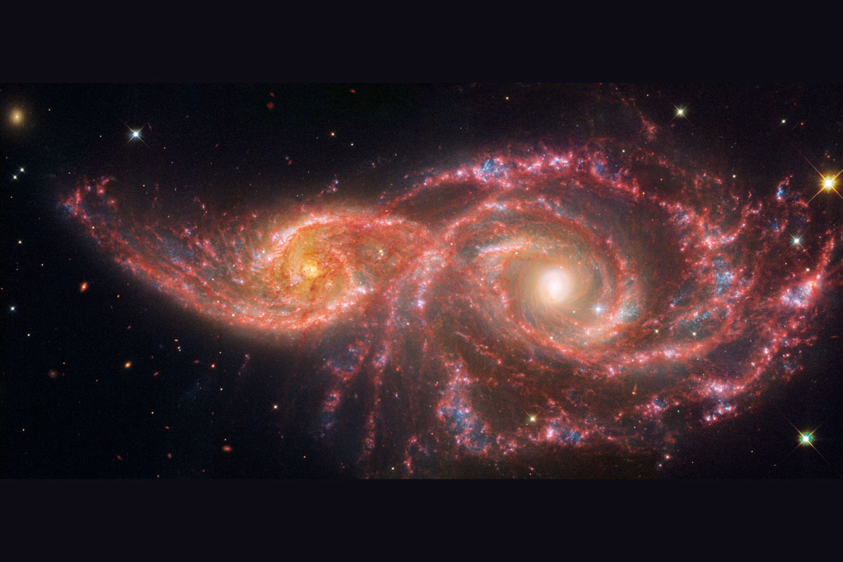 Aneinander vorbeiziehende Galaxien