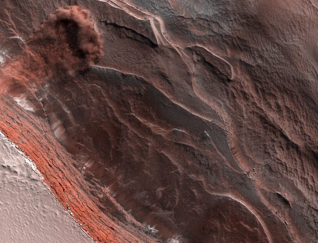 Satellitenaufnahme einer Marslawine