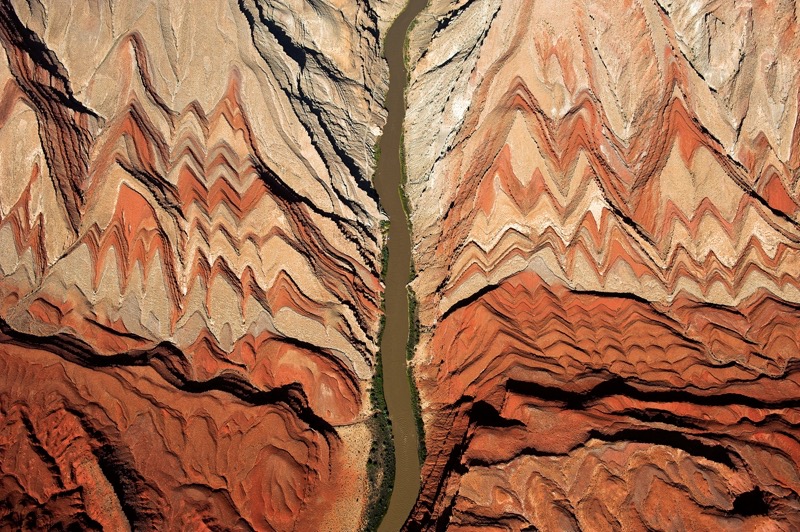 Im Südwesten Utahs schneidet sich der San Juan River durch den Sandstein des Colorado Plateaus. (Foto: Michael Martin)