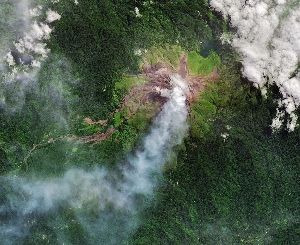 Mount Bagana: Jung und aktiv